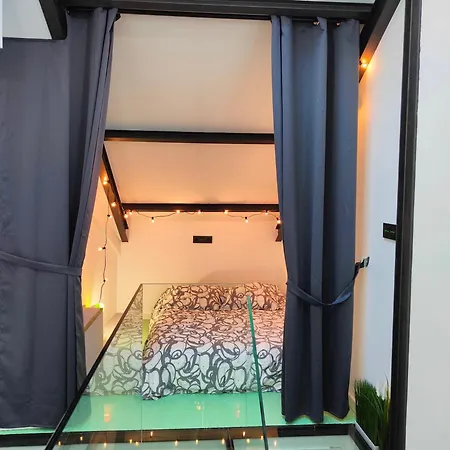 Vilafragglerock, Casa De Diseno Moderno En Nyaraló *